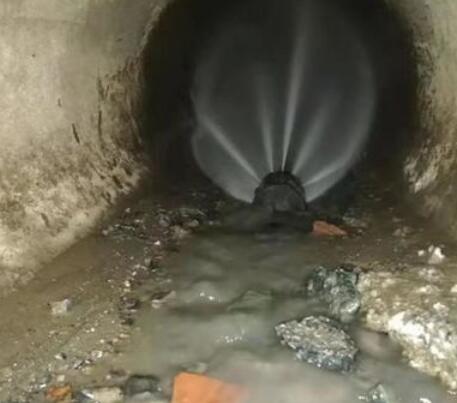 红毛镇市政管道清淤