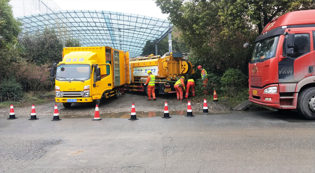 红毛镇成区雨污水管网“四位一体”检测疏通项目